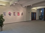 Eingang zur Mietfläche über das großzügige Treppenhaus mit Galerie